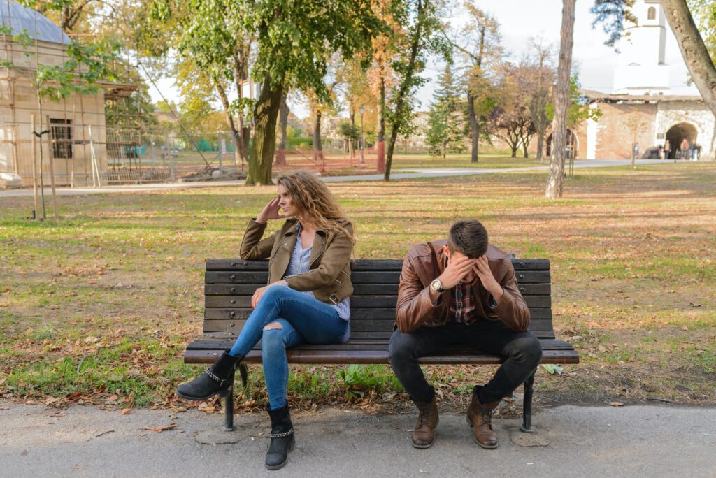 6 Bad Behaviors That Affects Relationships